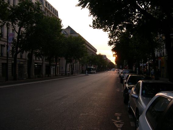  Le boulevard Saint-Michel au crépuscule.